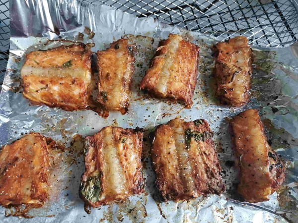炸三文魚排的做法-咸鮮味炸菜譜-易網健康養生網 炸三文魚排的做法-咸鮮味炸菜譜