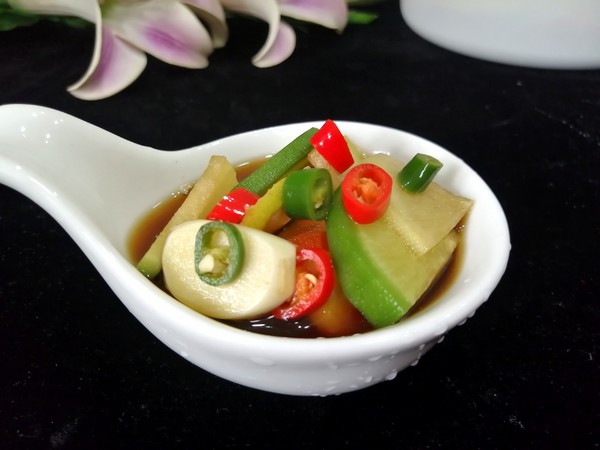開胃蘿卜片的做法-酸辣味拌菜譜-易網健康養生網 開胃蘿卜片的做法-酸辣味拌菜譜