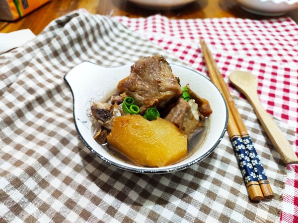 蒜香土豆蒸排骨的做法-家常味蒸菜譜-易網(wǎng)健康養(yǎng)生網(wǎng) 蒜香土豆蒸排骨的做法-家常味蒸菜譜