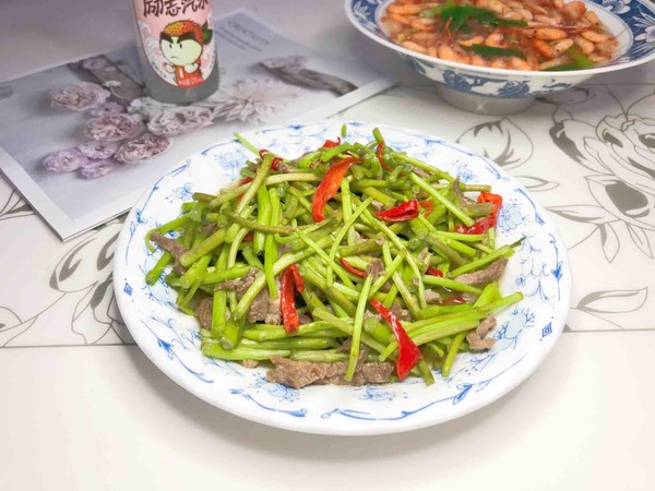 蘆蒿炒肉絲的做法-家常味炒菜譜