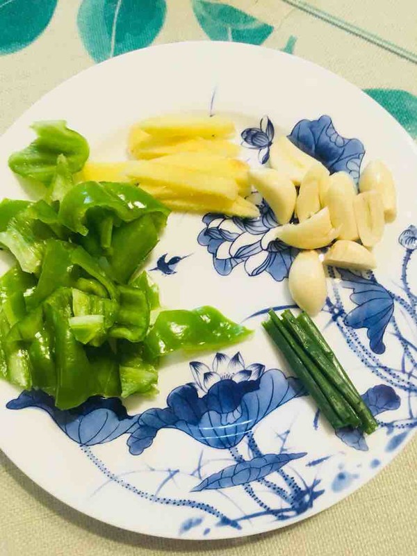 海鮮蝦炒雞的做法-咸鮮味炒菜譜-易網健康養生網 海鮮蝦炒雞的做法-咸鮮味炒菜譜