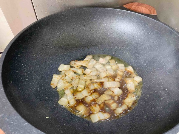 油腐乳包菜炒肉的做法-香辣味炒菜譜