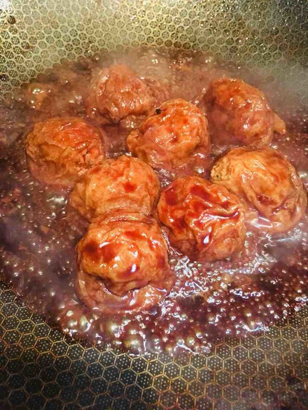 紅燒油面筋塞肉的做法-家常味燒菜譜-易網健康養生網 紅燒油面筋塞肉的做法-家常味燒菜譜