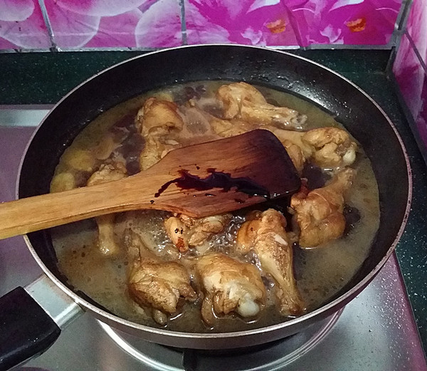可樂雞翅根的做法-咸鮮味燒菜譜