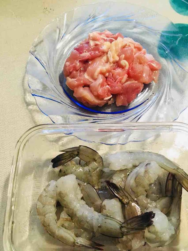 海鮮蝦炒雞的做法-咸鮮味炒菜譜-易網健康養生網 海鮮蝦炒雞的做法-咸鮮味炒菜譜