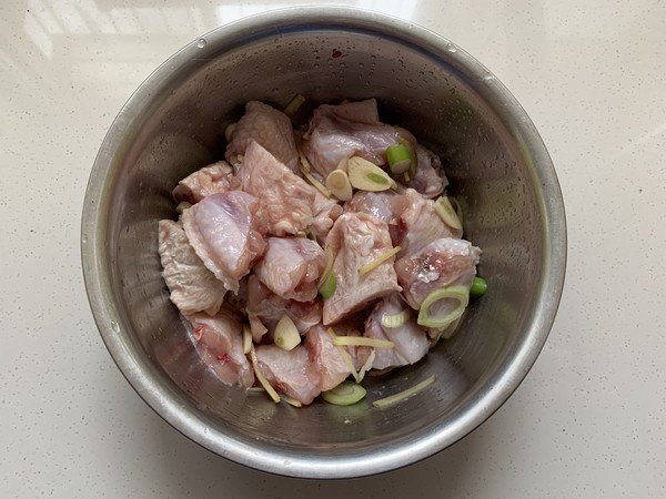 腐乳蒸雞翅的做法-家常味蒸菜譜-易網<a href=http://www.aoa7937.com/ target=_blank class=infotextkey>健康養生</a>網 腐乳蒸雞翅的做法-家常味蒸菜譜