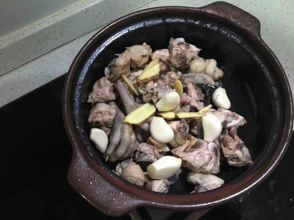 黃燜雞米飯的做法-咸鮮味燒菜譜