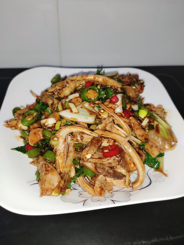 雞腿拌的做法-酸辣味拌菜譜-易網(wǎng)健康養(yǎng)生網(wǎng) 雞腿拌的做法-酸辣味拌菜譜