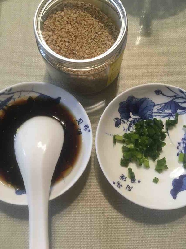 木耳拌紫甘藍的做法-酸甜味拌菜譜-易網健康養生網 木耳拌紫甘藍的做法-酸甜味拌菜譜
