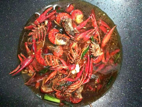 爆炒小龍蝦的做法-香辣味炒菜譜