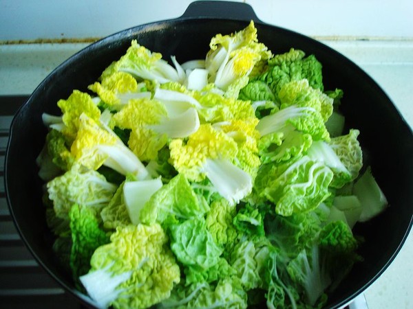 黃心菜燉血塊的做法-家常味燉菜譜-易網健康養生網 黃心菜燉血塊的做法-家常味燉菜譜