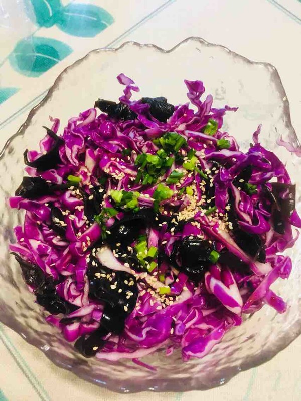 木耳拌紫甘藍的做法-酸甜味拌菜譜-易網健康養生網 木耳拌紫甘藍的做法-酸甜味拌菜譜