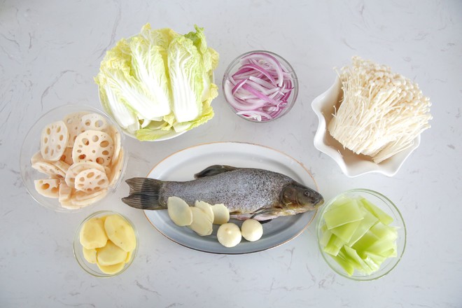 醬香烤魚的做法-魚香味烤菜譜-易網(wǎng)<a href=http://www.aoa7937.com/ target=_blank class=infotextkey>健康養(yǎng)生</a>網(wǎng) 醬香烤魚的做法-魚香味烤菜譜