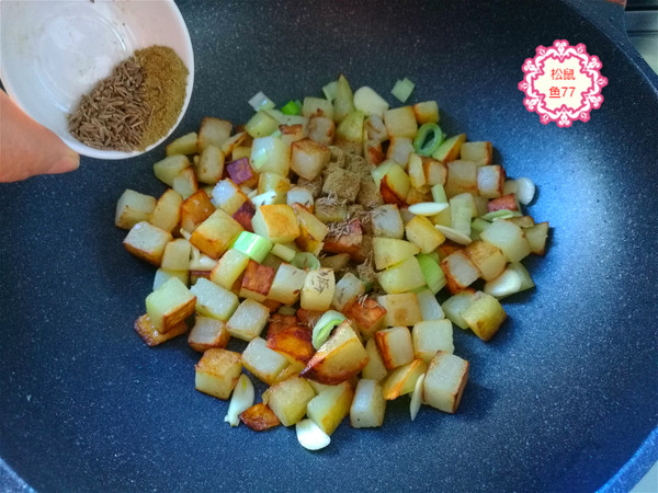 孜然土豆粒的做法-家常味炒菜譜