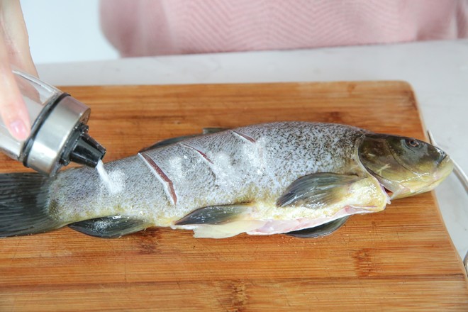 醬香烤魚的做法-魚香味烤菜譜-易網(wǎng)健康養(yǎng)生網(wǎng) 醬香烤魚的做法-魚香味烤菜譜