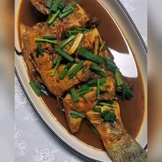 紅燒鱸魚(yú)的做法-家常味煮菜譜