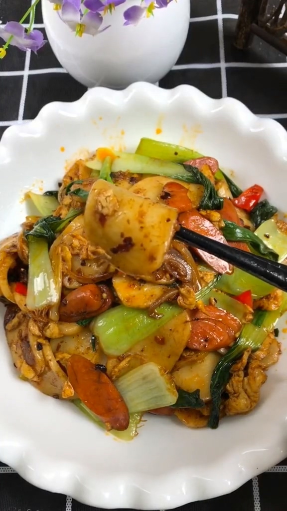 家常炒年糕的做法-家常味炒菜譜-易網(wǎng)健康養(yǎng)生網(wǎng) 家常炒年糕的做法-家常味炒菜譜
