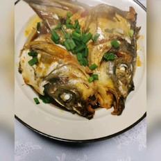 紅燒草魚頭的做法-家常味煮菜譜