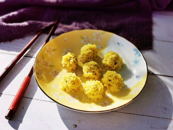 小米牛肉丸子的做法-家常味蒸菜譜-易網(wǎng)健康養(yǎng)生網(wǎng) 小米牛肉丸子的做法-家常味蒸菜譜
