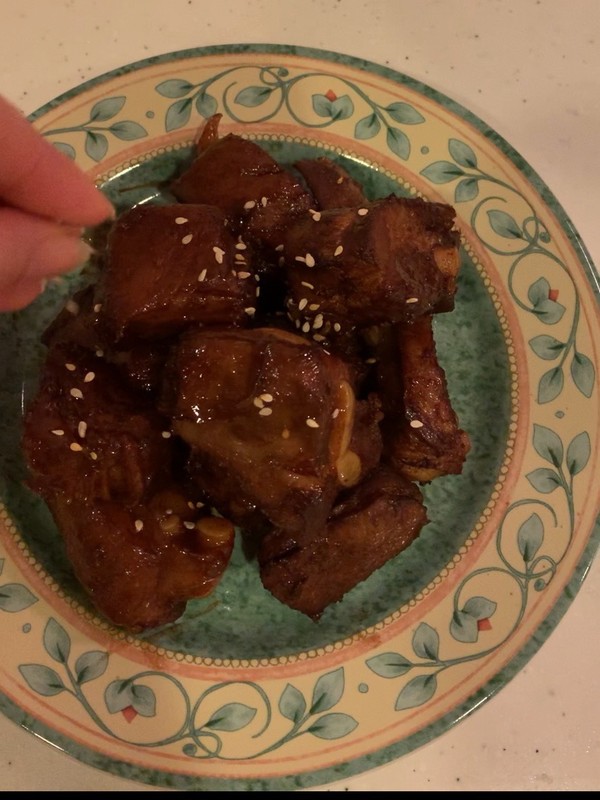 糖醋排骨的做法-酸甜味醬菜譜
