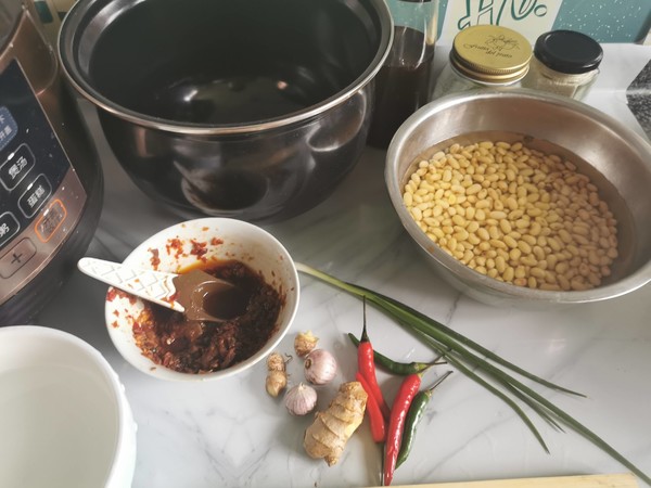 麻辣豆的做法-麻辣味炒菜譜-易網(wǎng)<a href=http://www.aoa7937.com/ target=_blank class=infotextkey>健康養(yǎng)生</a>網(wǎng) 麻辣豆的做法-麻辣味炒菜譜