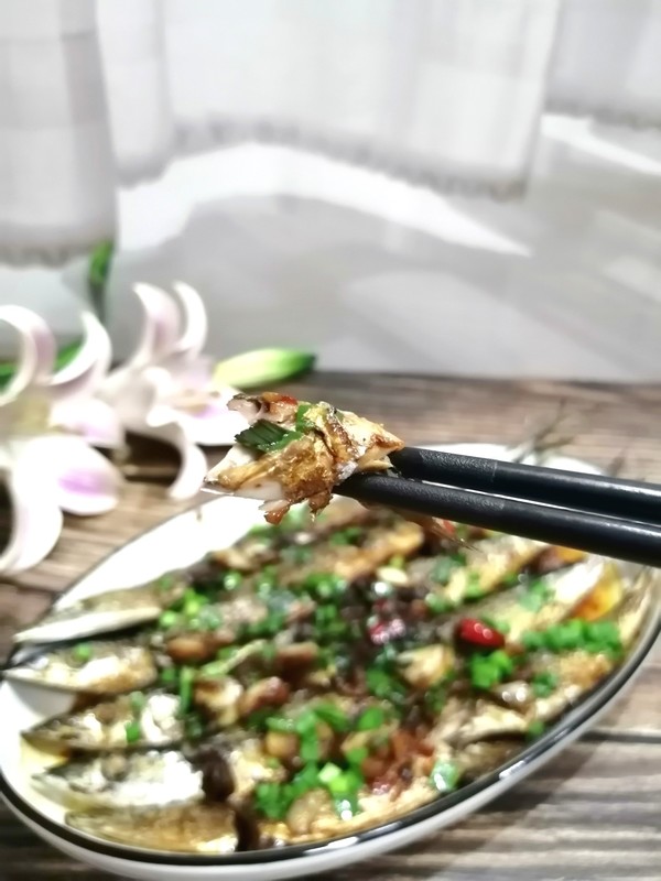 XO醬秋刀魚的做法-咸鮮味燒菜譜-易網(wǎng)健康養(yǎng)生網(wǎng) XO醬秋刀魚的做法-咸鮮味燒菜譜