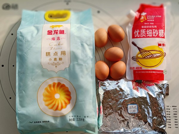 麋鹿蛋糕卷的做法-甜味烤菜譜-易網(wǎng)<a href=http://www.aoa7937.com/ target=_blank class=infotextkey>健康養(yǎng)生</a>網(wǎng) 麋鹿蛋糕卷的做法-甜味烤菜譜