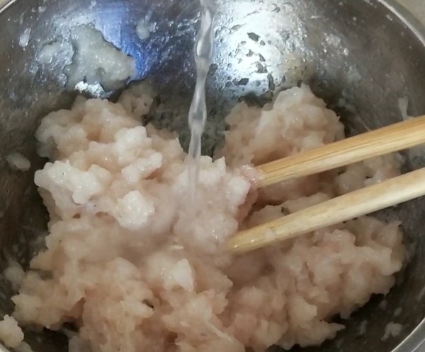 手打魚丸的做法-咸鮮味汆菜譜