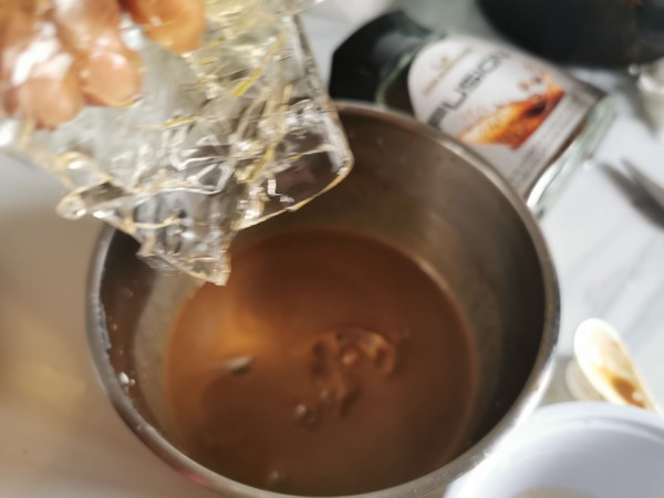 圣誕馴鹿咖啡慕斯的做法-其它口味烘焙菜譜-易網健康養生網 圣誕馴鹿咖啡慕斯的做法-其它口味烘焙菜譜