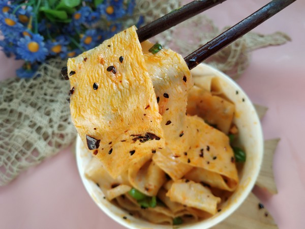香辣紅油面皮的做法-香辣味煮菜譜-易網健康養生網 香辣紅油面皮的做法-香辣味煮菜譜