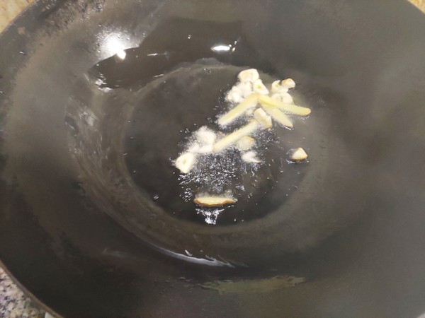 西葫蘆炒馬肉的做法-家常味炒菜譜-易網健康養生網 西葫蘆炒馬肉的做法-家常味炒菜譜