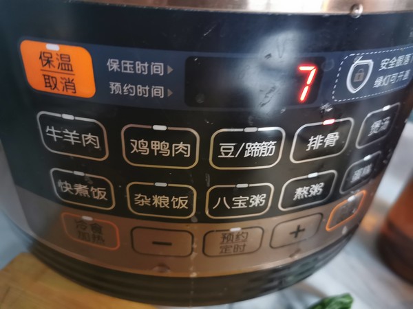 土豆燒排骨的做法-家常味燒菜譜-易網健康養生網 土豆燒排骨的做法-家常味燒菜譜