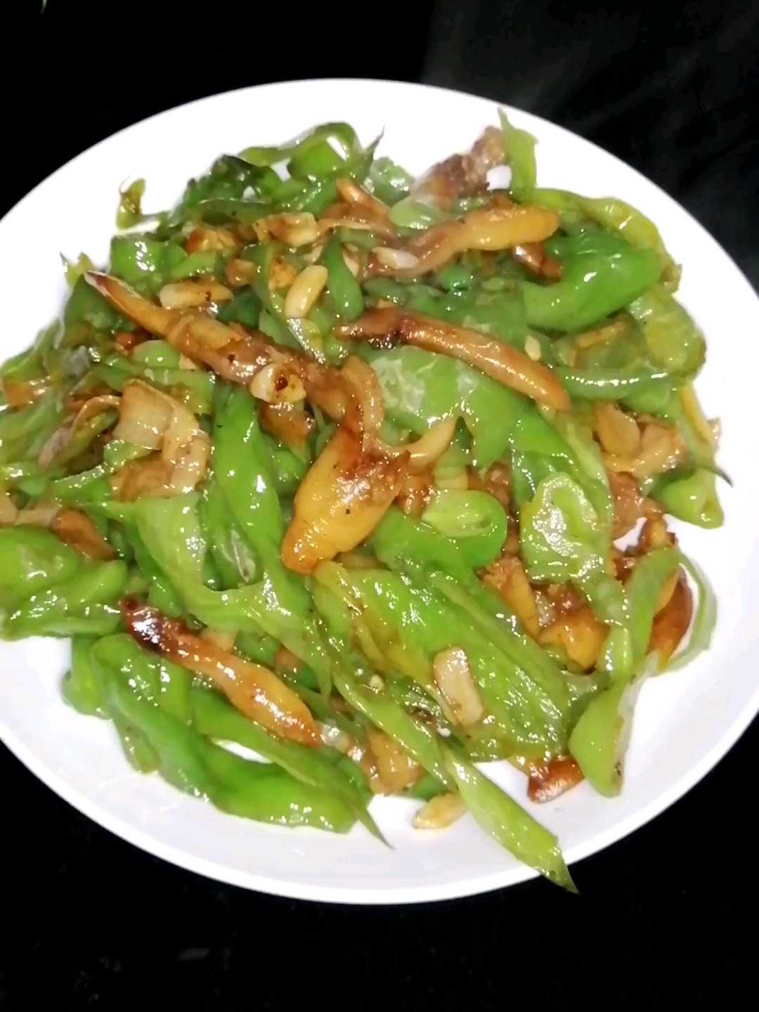 青椒爆炒蜆子干的做法-咸鮮味炒菜譜