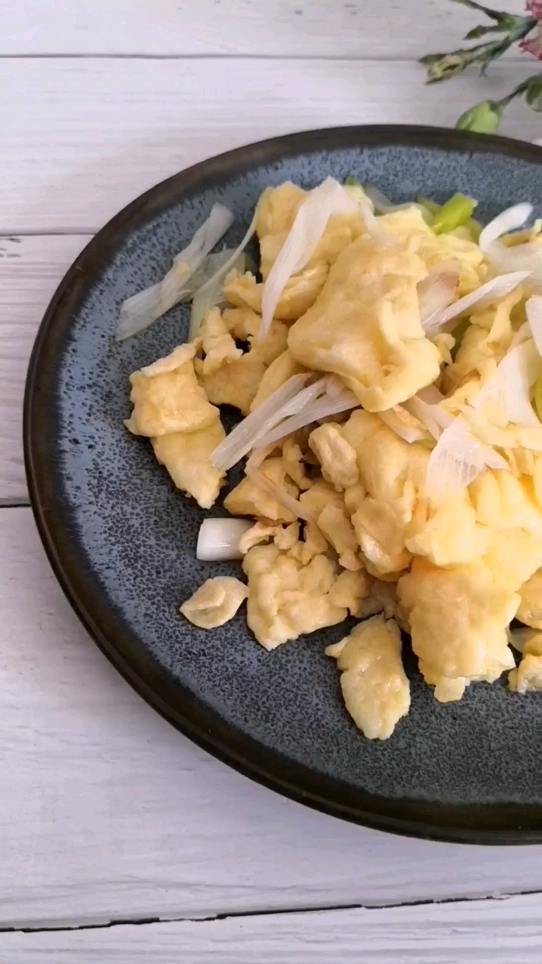大蔥炒雞蛋的做法-家常味炒菜譜-易網(wǎng)健康養(yǎng)生網(wǎng) 大蔥炒雞蛋的做法-家常味炒菜譜