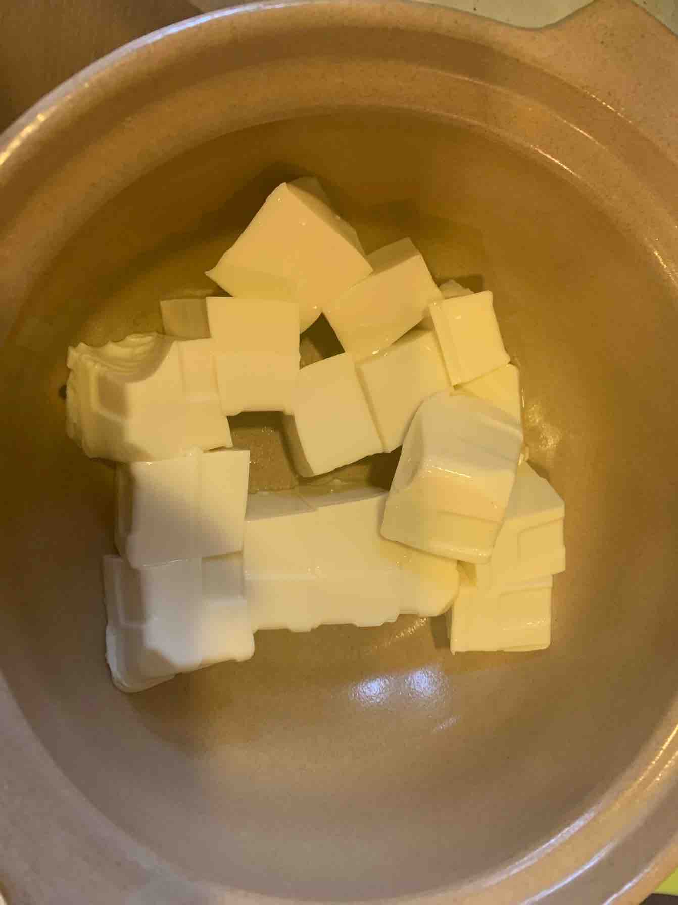 奶白鯽魚豆腐湯的做法-咸鮮味煮菜譜