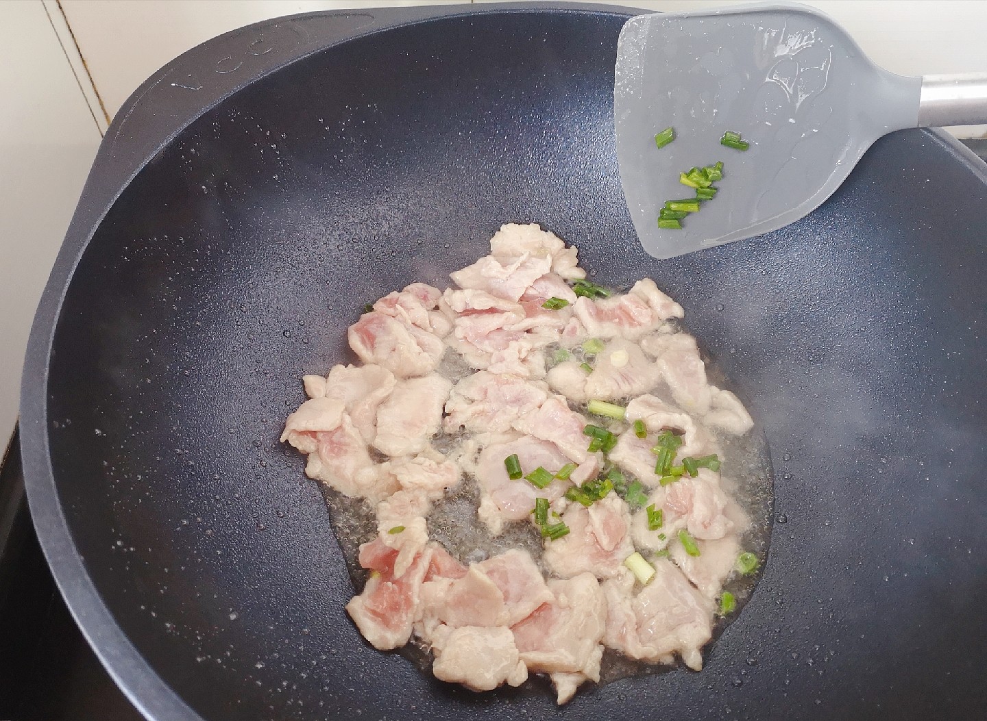 山藥炒肉片的做法-家常味炒菜譜-易網健康養生網 山藥炒肉片的做法-家常味炒菜譜