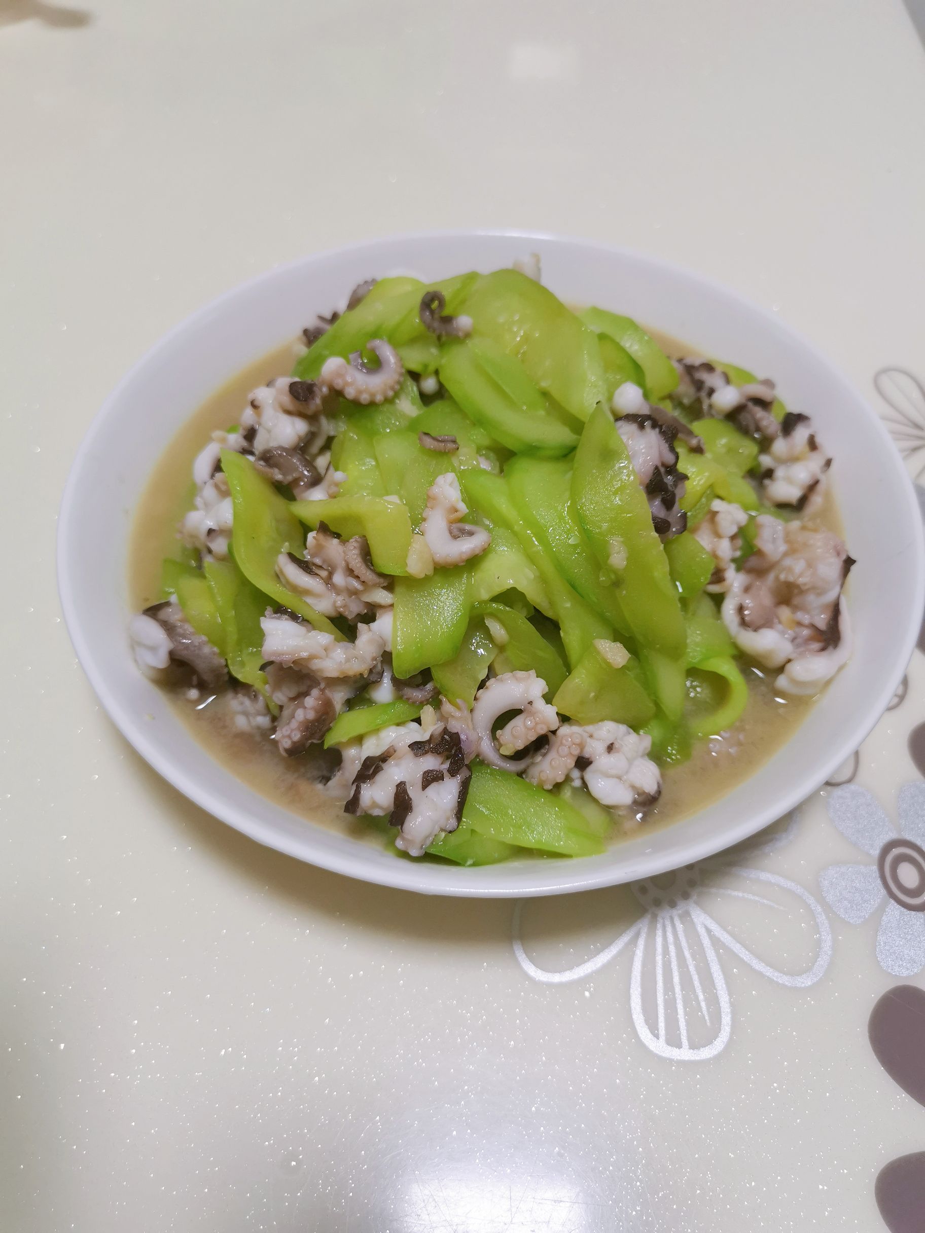 青瓜炒章魚仔的做法-咸鮮味炒菜譜-易網(wǎng)健康養(yǎng)生網(wǎng) 青瓜炒章魚仔的做法-咸鮮味炒菜譜