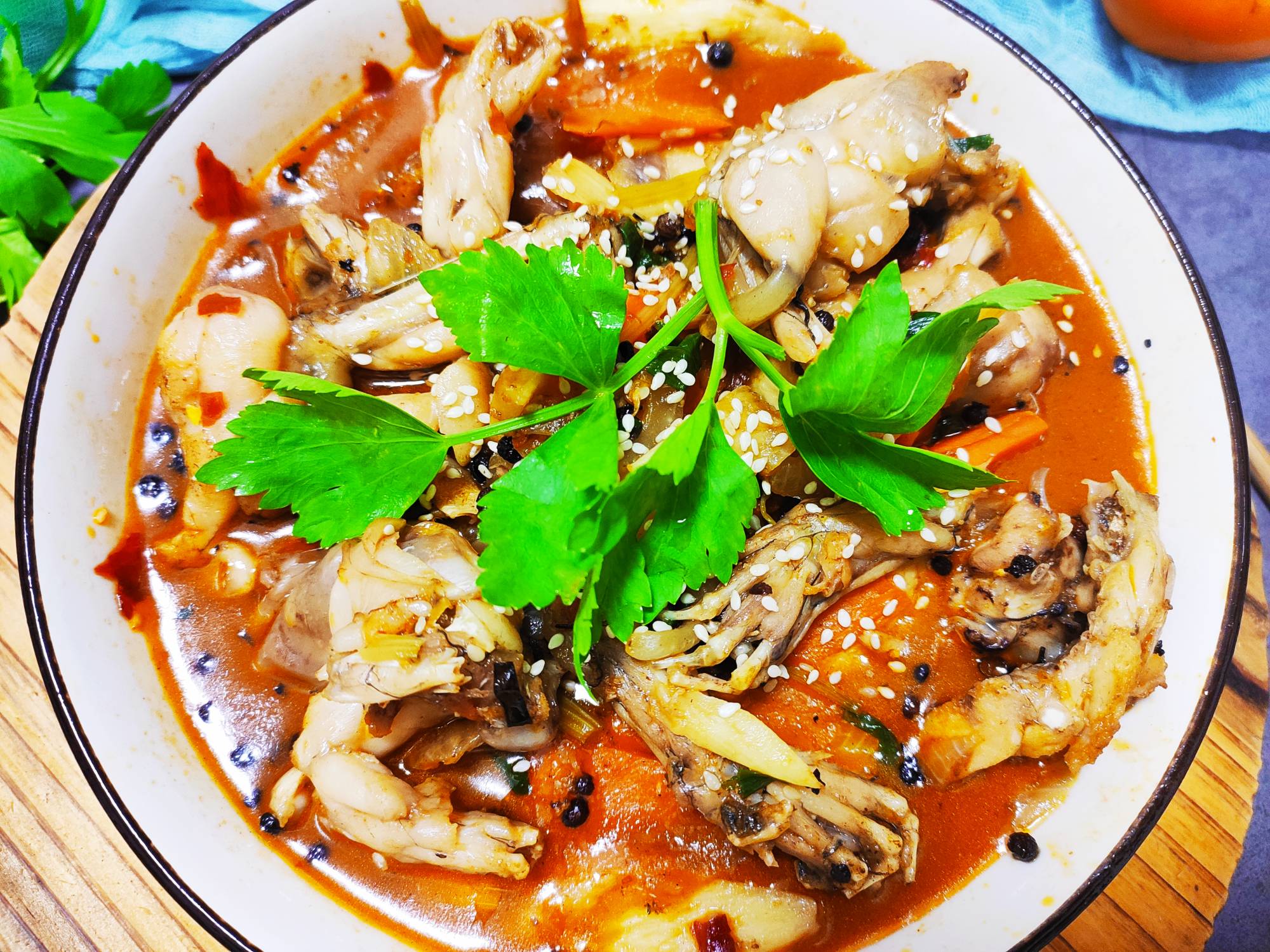 麻辣田雞！秒殺飯店！吃到撐的做法-香辣味煮菜譜