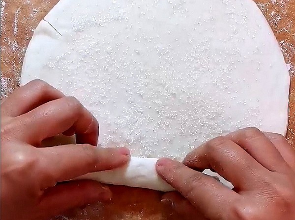 快手蝴蝶酥的做法-甜味烤菜譜