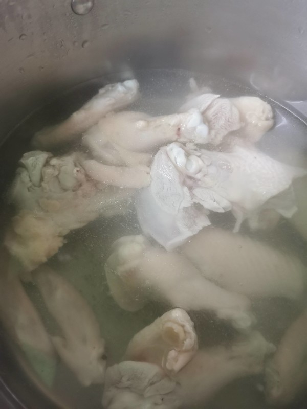 變裝簡版佛跳墻的做法-家常味燜菜譜-易網健康養(yǎng)生網 變裝簡版佛跳墻的做法-家常味燜菜譜