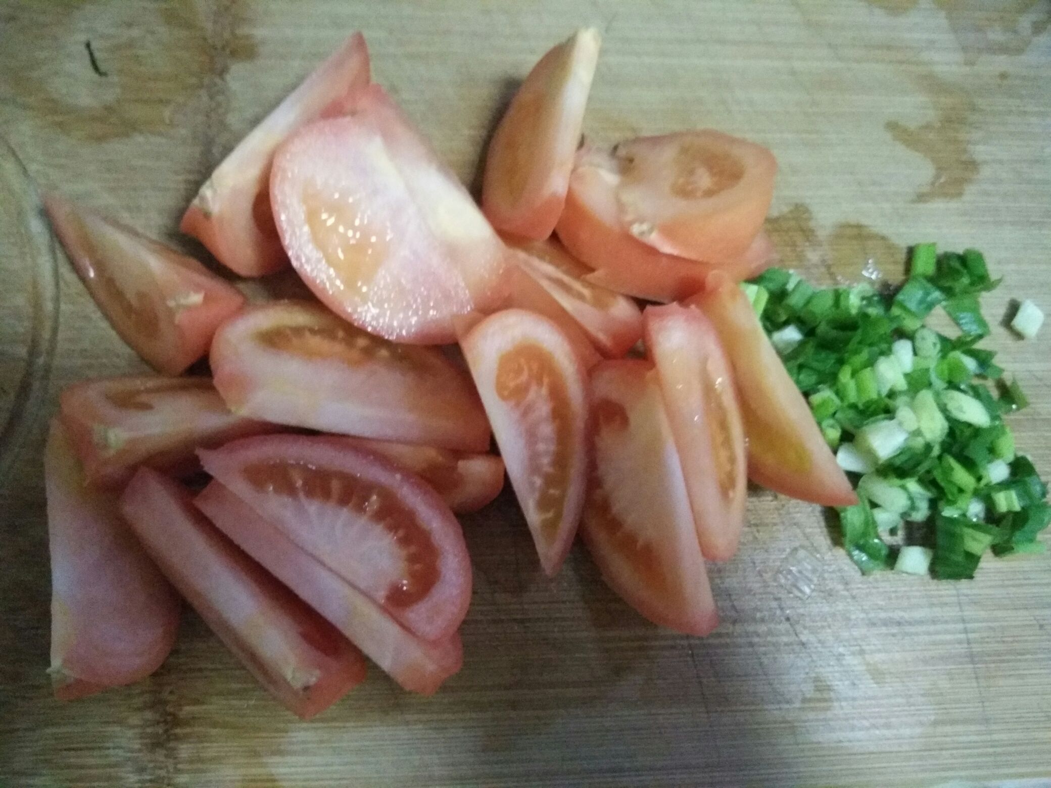 番茄炒蛋的做法-家常味炒菜譜