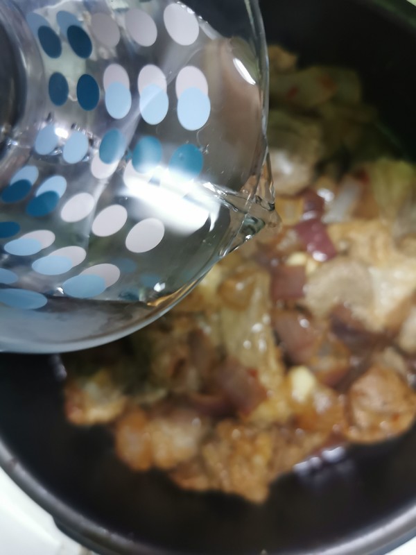 變裝簡版佛跳墻的做法-家常味燜菜譜-易網健康養(yǎng)生網 變裝簡版佛跳墻的做法-家常味燜菜譜