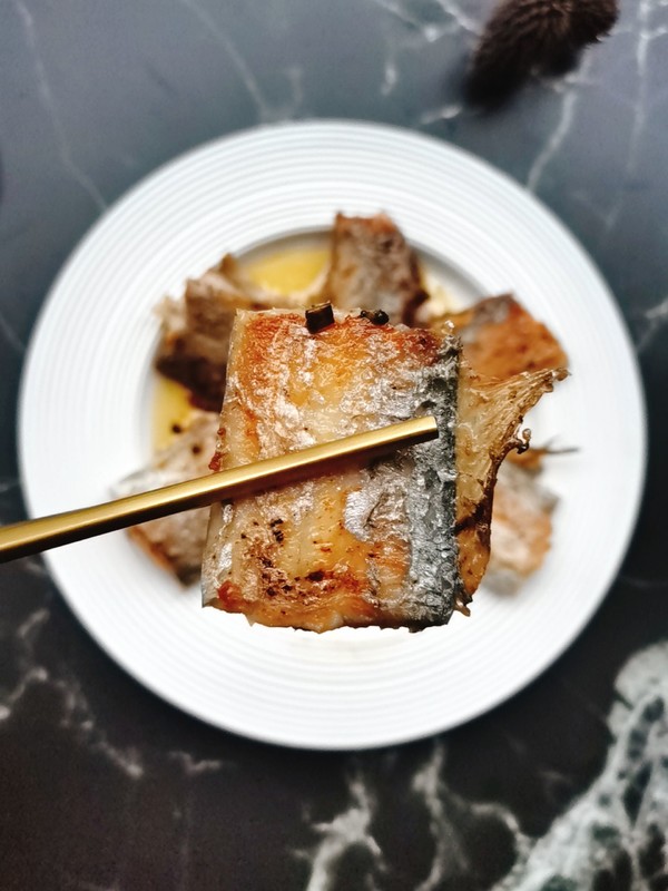 蔥油帶魚的做法-蔥香味煎菜譜-易網(wǎng)健康養(yǎng)生網(wǎng) 蔥油帶魚的做法-蔥香味煎菜譜