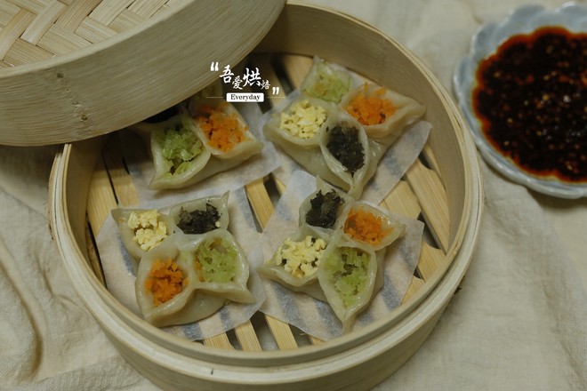 四喜蒸餃的做法-咸鮮味蒸菜譜-易網(wǎng)健康養(yǎng)生網(wǎng) 四喜蒸餃的做法-咸鮮味蒸菜譜