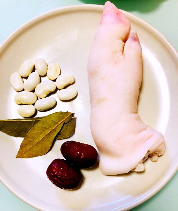 老媽蹄花的做法-咸鮮味燉菜譜-易網<a href=http://www.aoa7937.com/ target=_blank class=infotextkey>健康養生</a>網 老媽蹄花的做法-咸鮮味燉菜譜