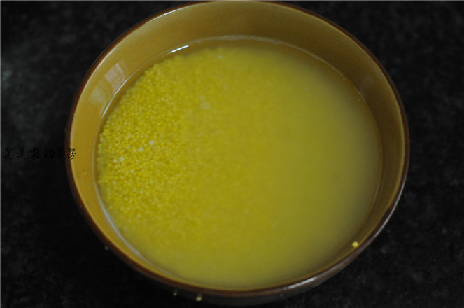 小米紅薯條的做法-甜味蒸菜譜-易網<a href=http://www.aoa7937.com/ target=_blank class=infotextkey>健康養生</a>網 小米紅薯條的做法-甜味蒸菜譜
