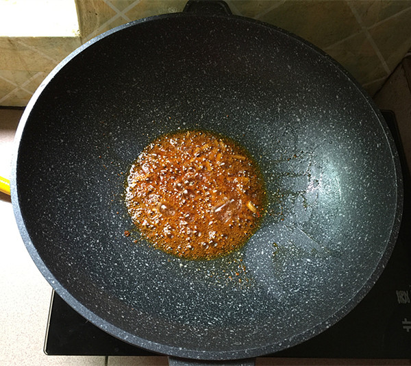 黑木耳炒腐竹的做法-香辣味炒菜譜-易網(wǎng)健康養(yǎng)生網(wǎng) 黑木耳炒腐竹的做法-香辣味炒菜譜