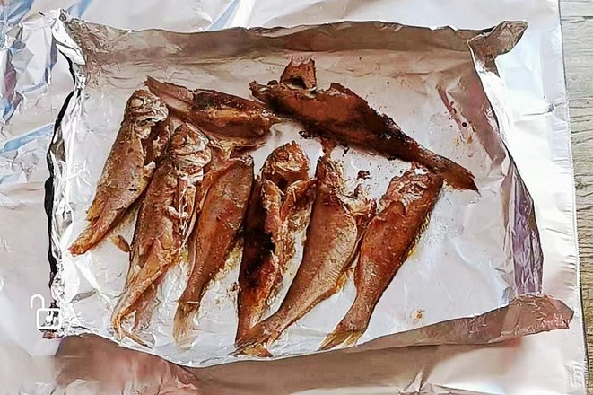 香煎小黃花魚(yú)的做法-香辣味煎菜譜-易網(wǎng)健康養(yǎng)生網(wǎng) 香煎小黃花魚(yú)的做法-香辣味煎菜譜