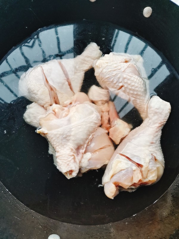 雞腿臘腸煲仔飯的做法-咸鮮味煮菜譜