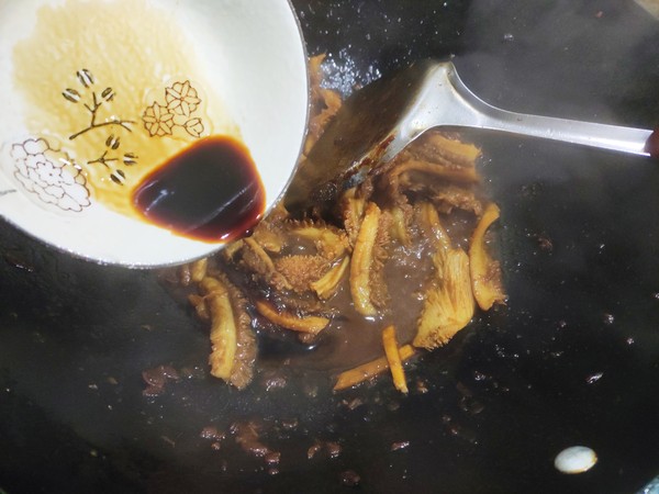 醬爆蒜香牛肚的做法-醬香味炒菜譜